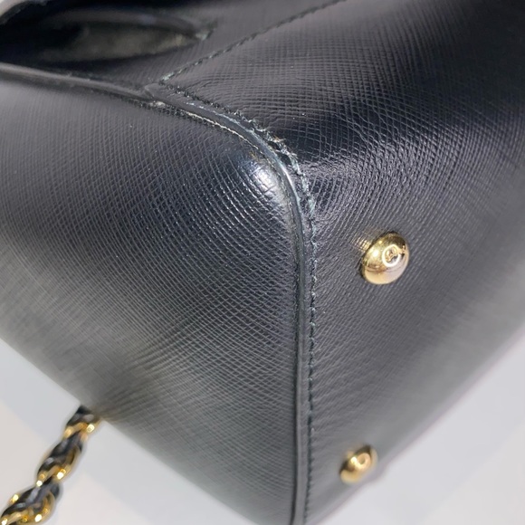 โโSOLDโโFerragamo Carrie Vara small satchel bag - Picture 6 of 9